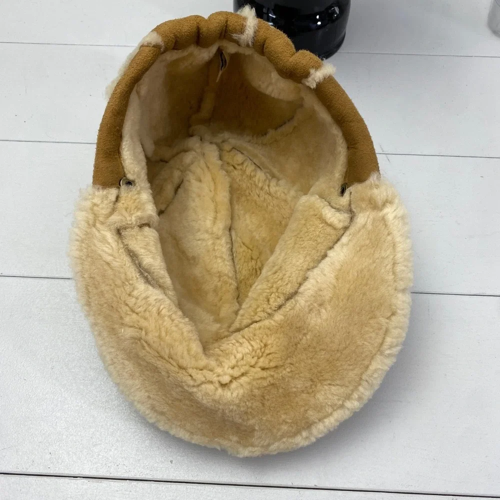 UGG Australia Shearling Suede Hat Unisex One Size Chestnut Brown Winter Cap